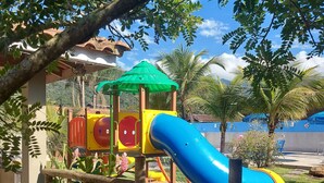 Children’s play area – indoor - Pousada Recanto do Papito (Ubatuba)