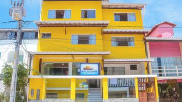 Fachada da propriedade