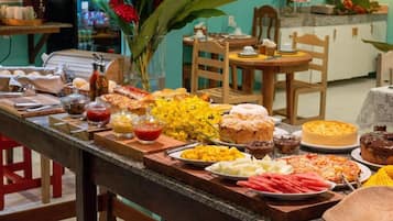 Desayuno buffet incluido todos los días