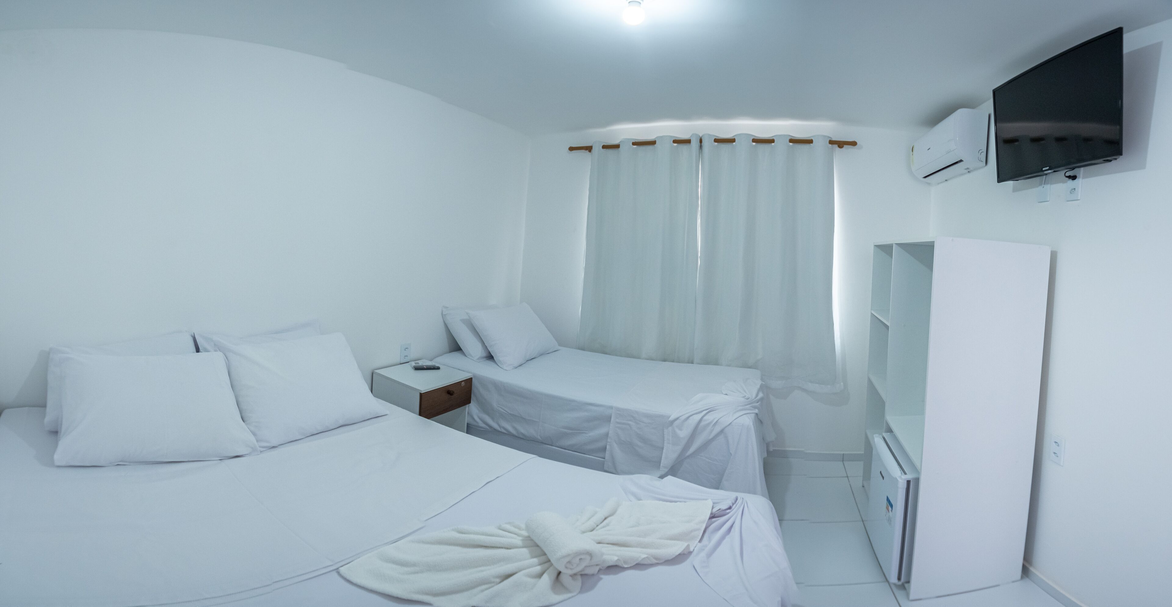 Minibar, Schreibtisch, Bügeleisen/Bügelbrett, kostenloses WLAN