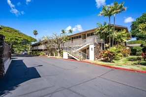 Exterior - Napili Shores E-238 is your perfect island getaway. (Napili)