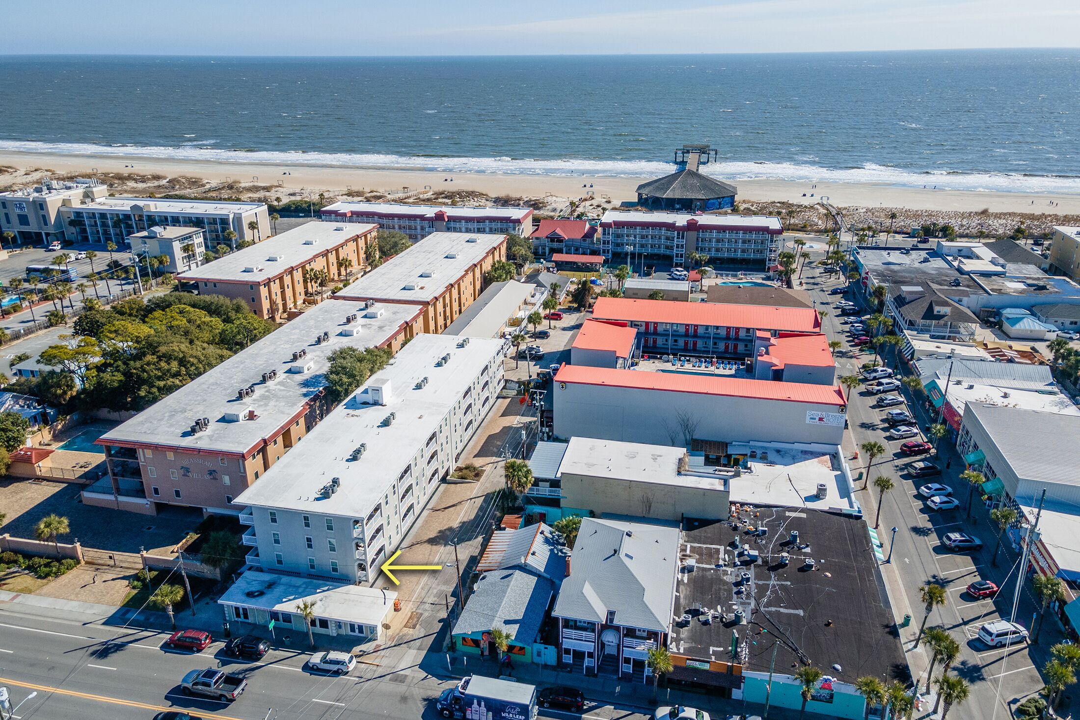 Close to Main Street Tybee including the BEACH! All pets welcome