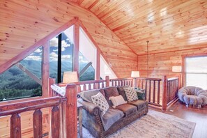 Televisión, chimenea y videojuegos 