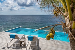 Udendørs pool