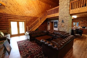 Televisio, pöytäjalkapallopöytä, kirjoja