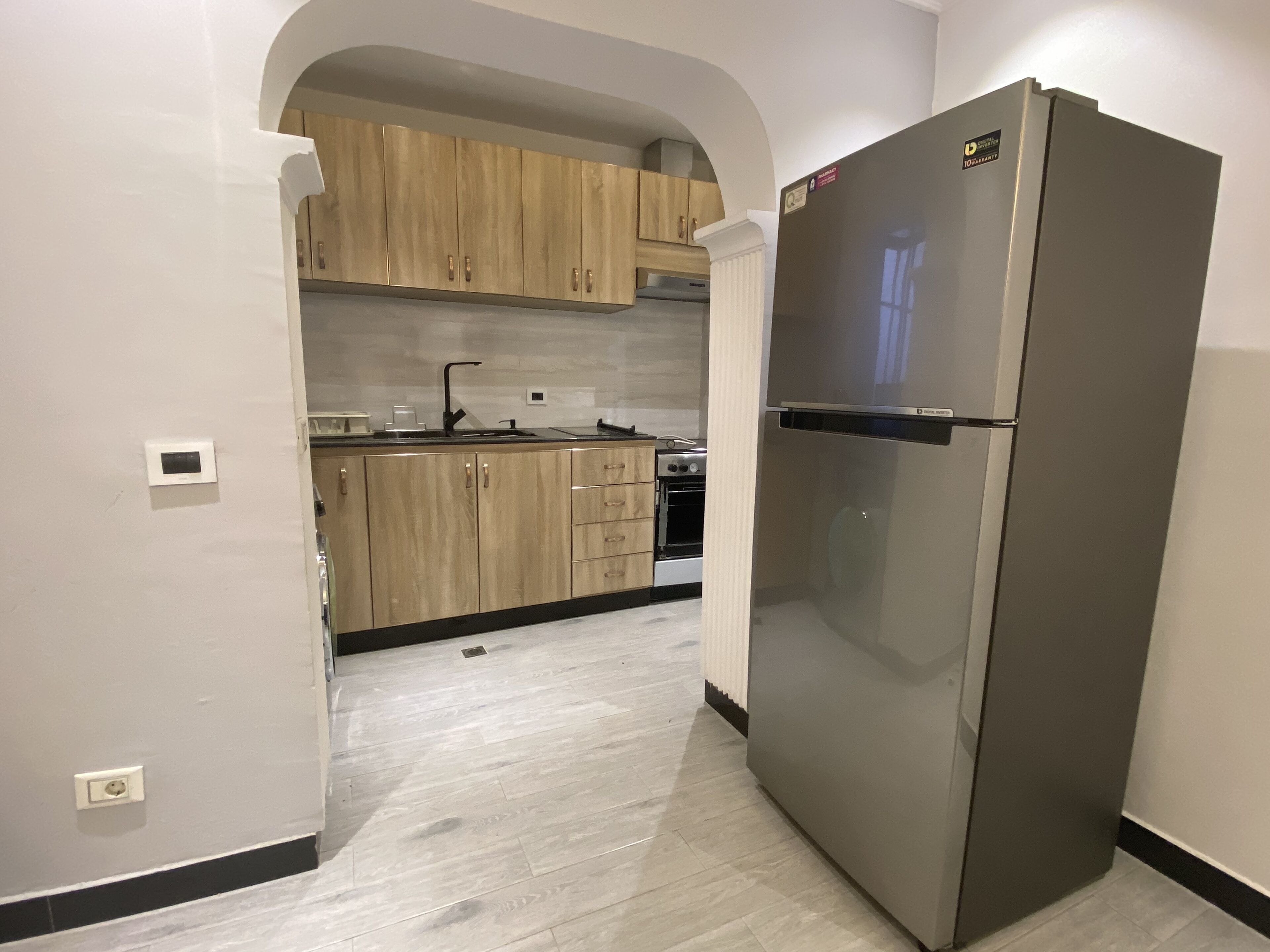 Refrigerador, microondas, horno, placa de cocina