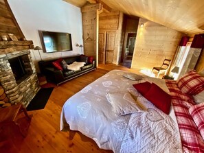 5 chambres, bureau, Wi-Fi, draps fournis