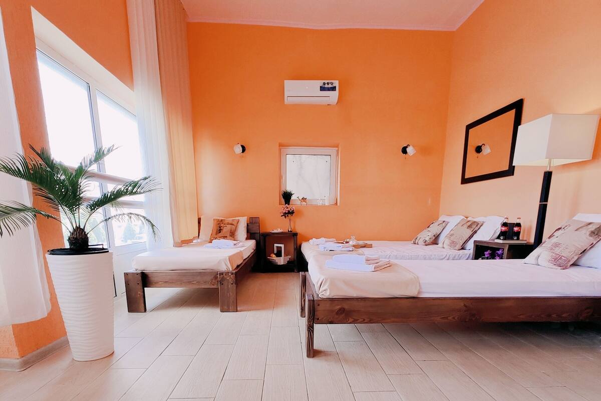 Habitación Confort | Wifi gratis y ropa de cama