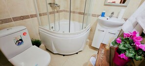 淋浴设施、免费洗浴用品、毛巾、肥皂