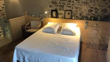 5 dormitorios, escritorio, tabla de planchar con plancha y wifi gratis