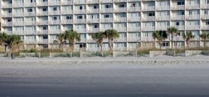 Exterior - 1bedroom oceanfront full kitchen laundry facilities and a large game room. (Myrtle Beach)