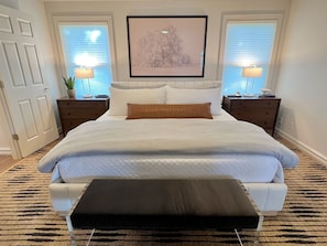 3 bedrooms, desk, iron/ironing board, free WiFi
