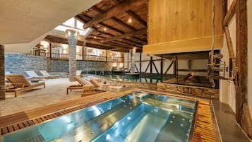 Sauna, hot tub, steam room, Turkish bath, body treatments