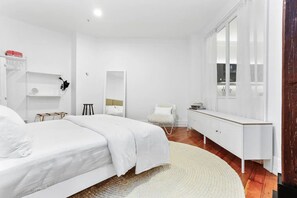 1 bedroom, desk, iron/ironing board, free WiFi