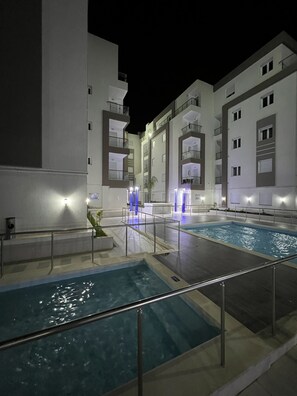 Outdoor pool - Lovely 2 Bed Apartment in Residential Unit + Pool (Hammamet)