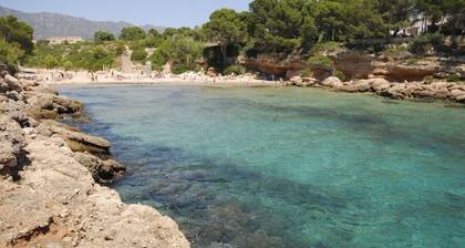 Jolie villa avec piscine proche mer (200m)