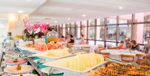 Daily buffet breakfast for a fee