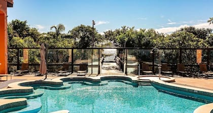 JurerĂȘ Beach Village