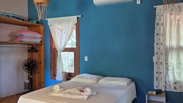 1 chambre, fer et planche Ă  repasser, Wi-Fi gratuit, draps fournis