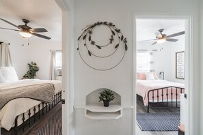 3 bedrooms, iron/ironing board, WiFi, bed sheets