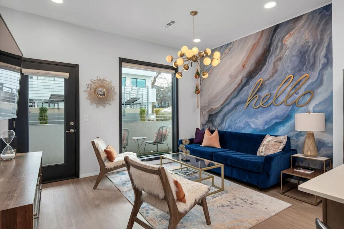 Unique Nashville Condo ★ POOL, PATIO, PARKING