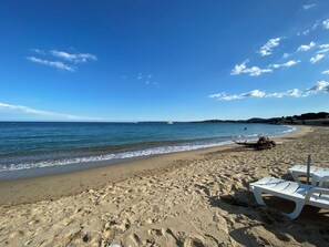 Vlak bij het strand