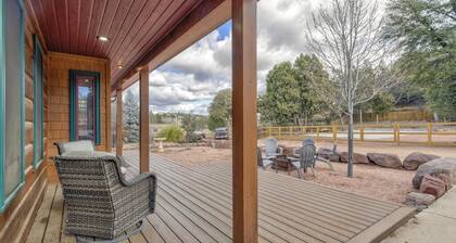 Gorgeous Cabin w/direct trail access for hiking & off roading!