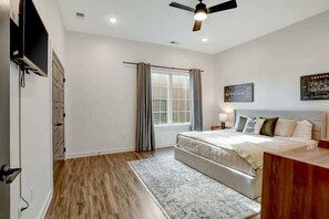 4 多间卧室、熨斗/熨衣板、WiFi、床单