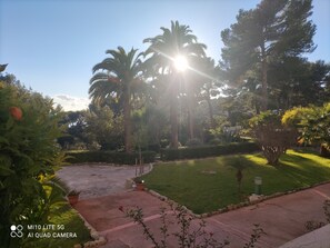 Property grounds - Apartment on Bird Mountain (Hyères)
