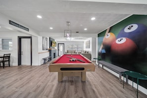 Spielezimmer