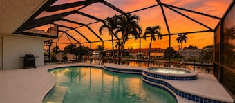 Punta Gorda Isles Private Pool/Spa Home on Canal/ bikes