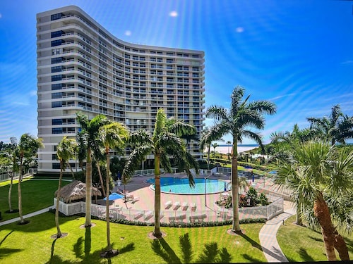 Beachfront beauty! South facing with sun all day! 2 bed/ 2 bath. NEW LISTING