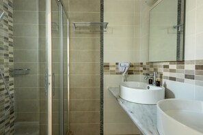 Panoramic Suite | Bathroom