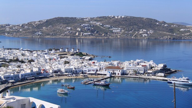 In-room safe, iron/ironing board, WiFi (free), bed sheets - Maroulinas View Studios & Apartments (Mykonos)