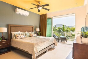 2 sovrum, värdeförvaringsskåp på rummet och skrivbord