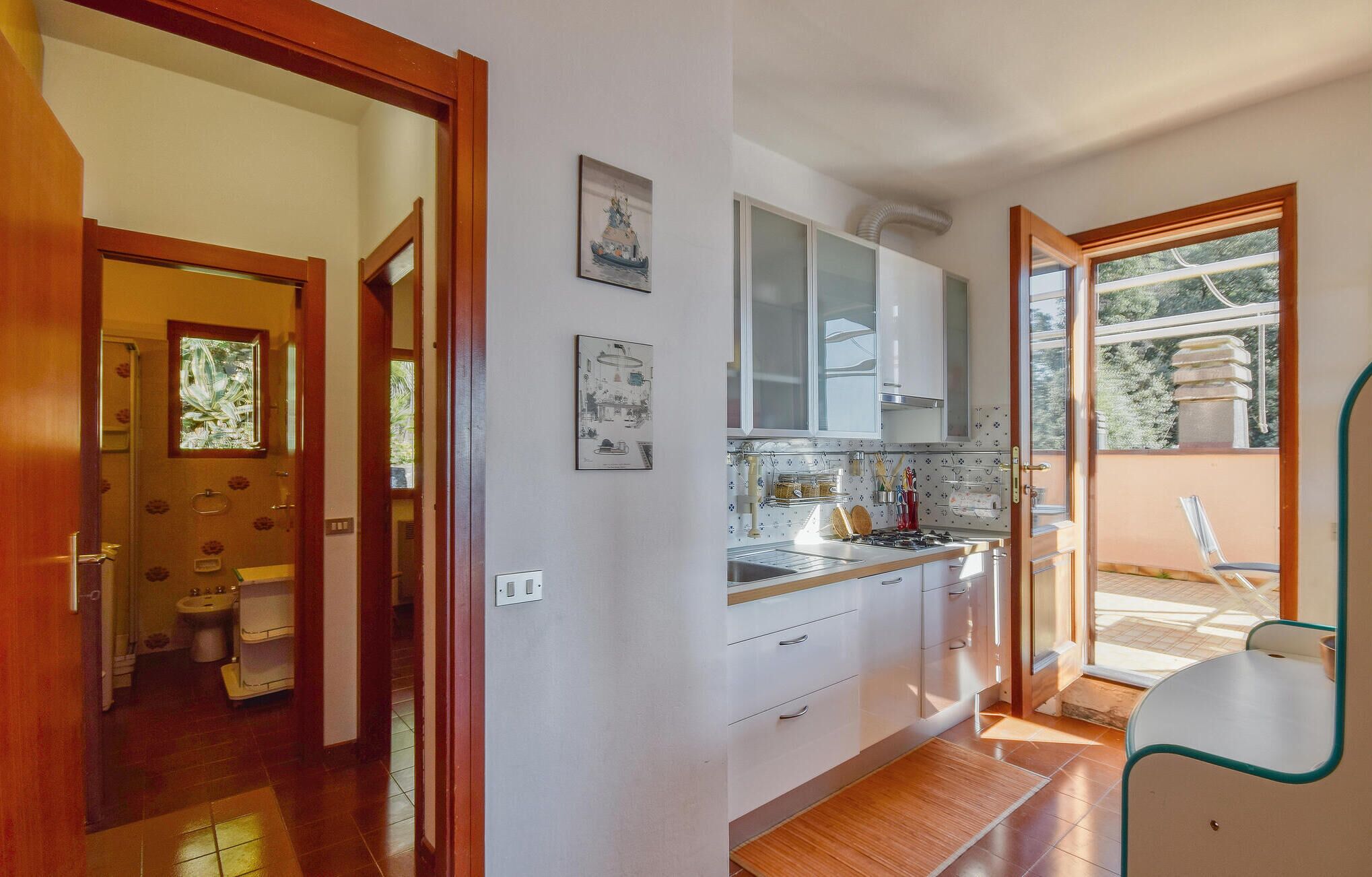 Fridge, stovetop, dishwasher