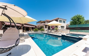 A heated pool - Luxurious home in Vir with sauna (Vir)