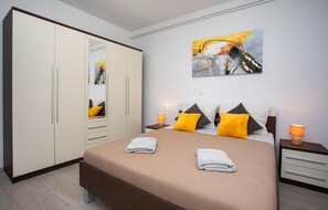2 chambres, Wi-Fi gratuit, draps fournis