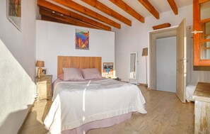 3 chambres, Wi-Fi gratuit, draps fournis