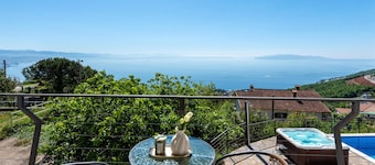 Pet friendly home in Bregi with house sea view