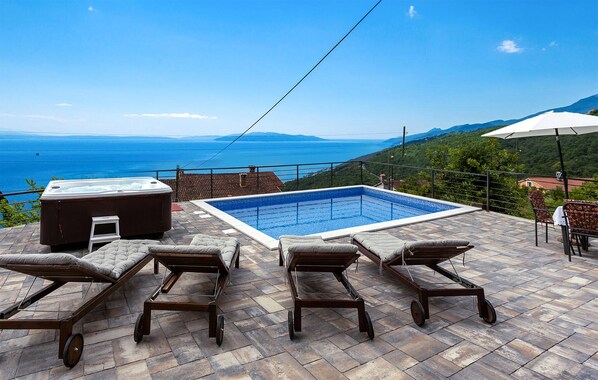 Relax by the ocean with a swim, unwind in the hot tub, or lounge on the deck.