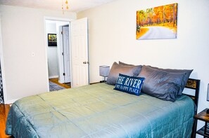 2 bedrooms, iron/ironing board, free WiFi, bed sheets