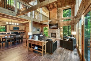 Smart TV, chimenea y futbolito 