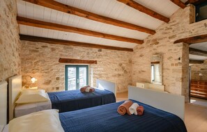 4 chambres, lit parapluie, Wi-Fi gratuit, draps fournis