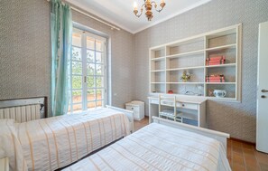 5 habitaciones, cuna de viaje, wifi gratis y ropa de cama 