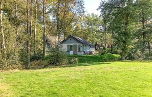 Exterior - Amazing home in Stramproy with WiFi (Stramproy)