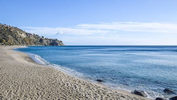 NĂ€ra stranden och fiske