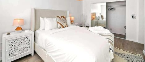 4 habitaciones, tabla de planchar con plancha, cuna de viaje y wifi
