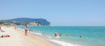 Awesome home in Monsampolo del Tronto