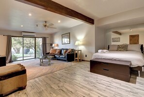 5 Schlafzimmer, Bügeleisen/Bügelbrett, kostenloses WLAN, Bettwäsche